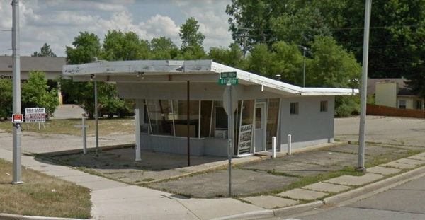 Tastee-Freez - Brighton - 1080 E Grand River Ave - 2011 Street View 2 (newer photo)